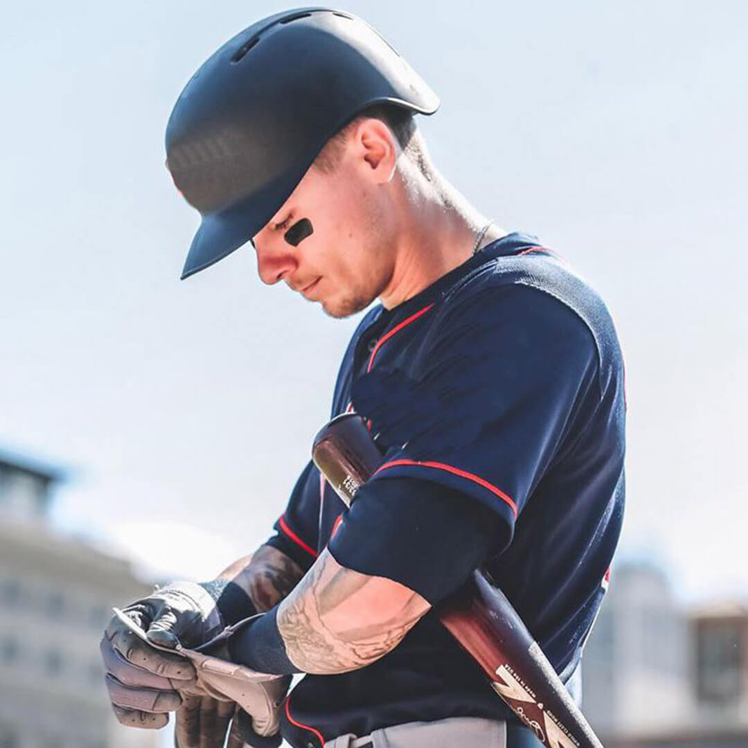 Dinger-Bats-3